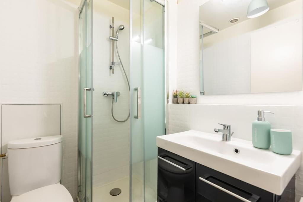 Appartement Proche Champs Elysees Paříž Exteriér fotografie